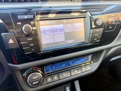 Used 2014 Toyota Corolla S FWD image 21