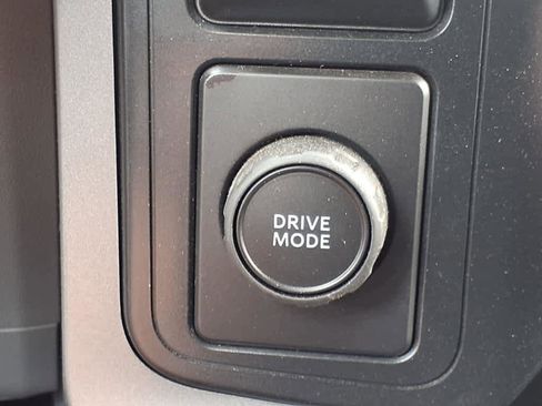 Used 2022 Ford F150 XLT w/ Equipment Group 302A High image 9