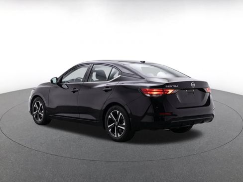 Used 2025 Nissan Sentra SV FWD image 6