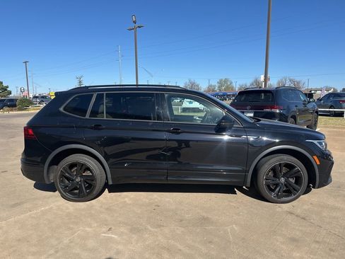 Used 2023 Volkswagen Tiguan SE R-Line FWD image 4
