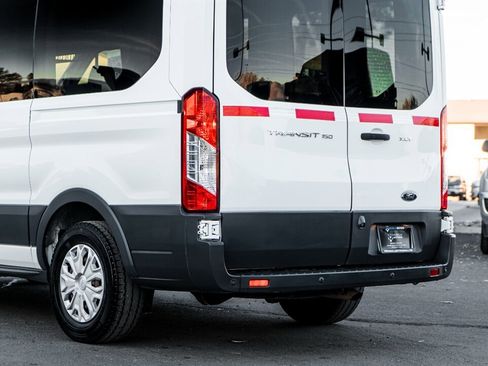 Used 2017 Ford Transit 150 XLT image 11