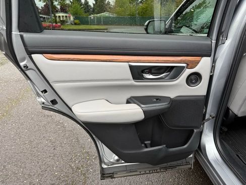 Used 2020 Honda CR-V Touring image 22