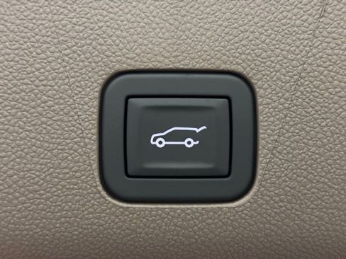 New 2026 GMC Yukon Denali w/ Sun & Power Step Package image 12