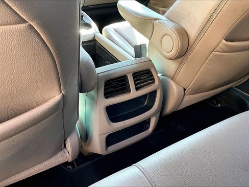 Used 2017 Honda Ridgeline RTL-T image 32