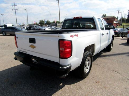 Used 2018 Chevrolet Silverado 1500 W/T w/ Trailering Package AWD/4WD image 5