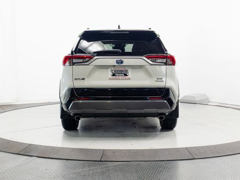 Certified 2021 Toyota RAV4 XSE AWD/4WD image 10