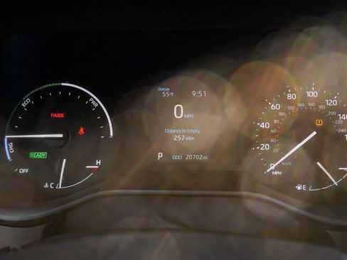 Certified 2024 Toyota Sienna XLE image 42