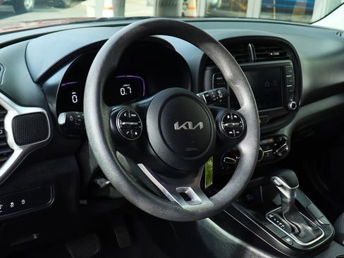 Used 2024 Kia Soul LX w/ Option Group 015 image 38