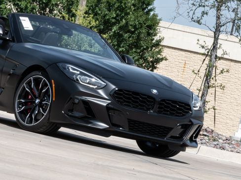 New 2026 BMW Z4 M40i RWD image 32