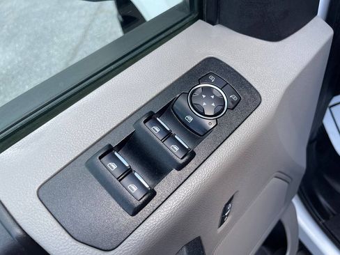 Used 2017 Ford F150 XL w/ Equipment Group 101A Mid AWD/4WD image 21