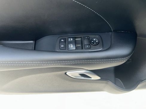 Used 2021 Dodge Challenger SXT w/ Plus Package image 14