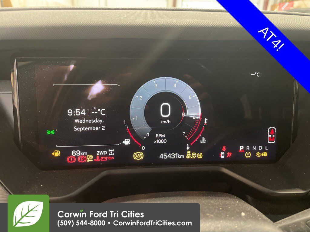 Used 2025 GMC Acadia AT4 AWD/4WD image 11