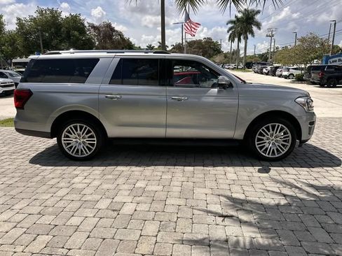 Used 2023 Ford Expedition Max Limited AWD/4WD image 14