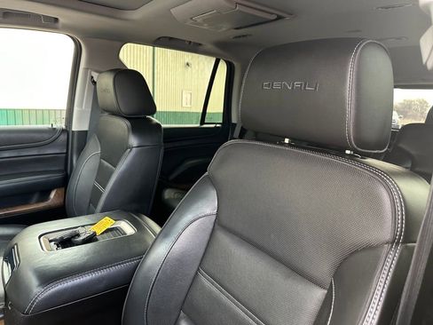 Used 2020 GMC Yukon Denali w/ Open Road Package image 3