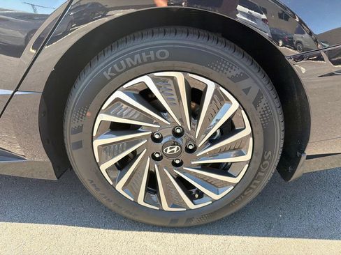 New 2026 Hyundai Sonata Limited FWD image 19