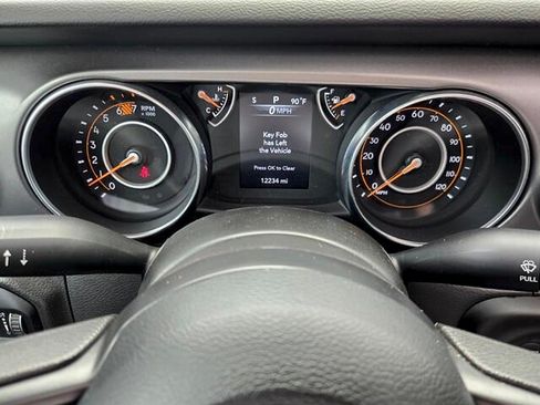 Used 2023 Jeep Wrangler Sport AWD/4WD image 36