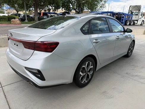 Used 2021 Kia Forte LXS FWD image 8