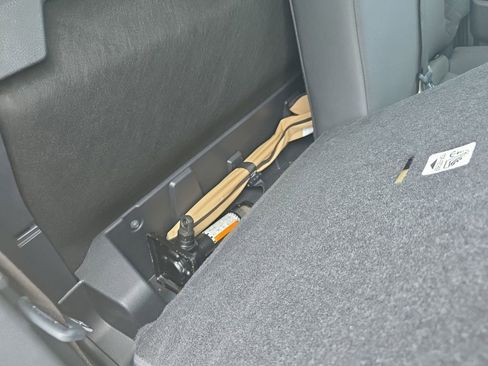 Used 2025 Toyota Tacoma SR5 image 36