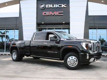 New 2025 GMC Sierra 3500 Denali w/ Denali Reserve Package