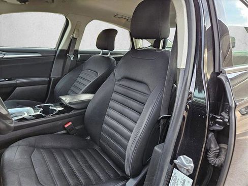 Used 2015 Ford Fusion SE image 15
