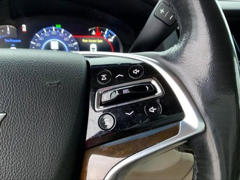 Used 2019 Cadillac Escalade ESV Luxury image 18