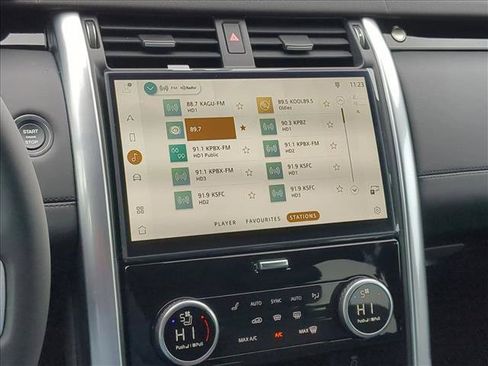 New 2026 Land Rover Discovery S AWD/4WD image 16