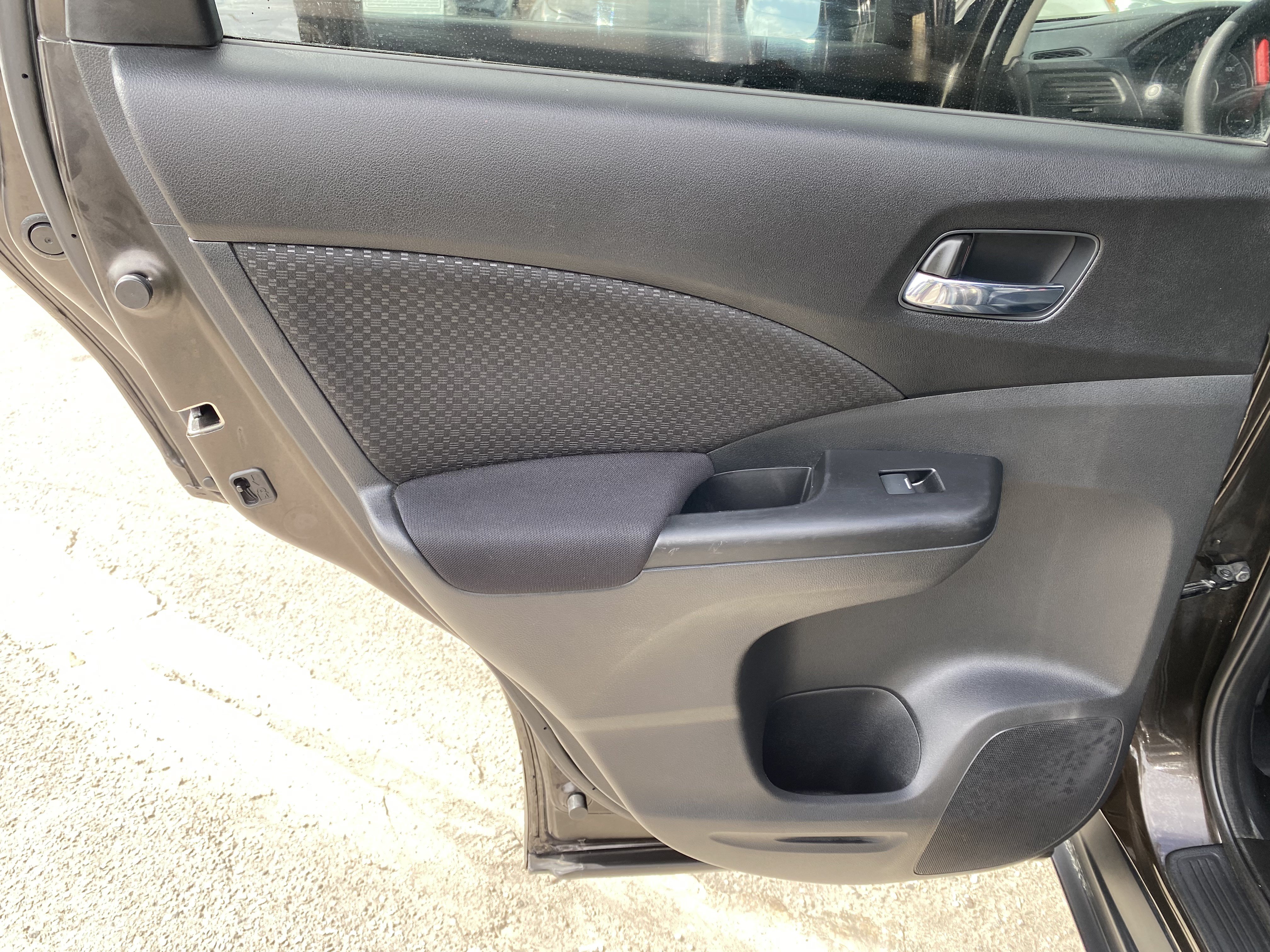 Used 2015 Honda CR-V EX image 16