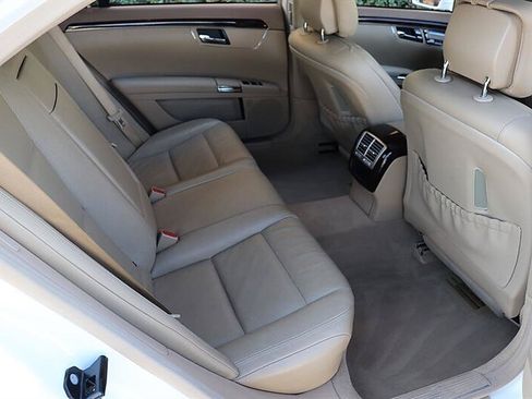 Used 2010 Mercedes-Benz S 550 image 19