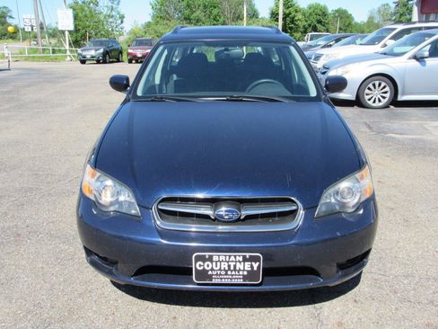 Used 2005 Subaru Legacy 2.5i AWD/4WD image 3