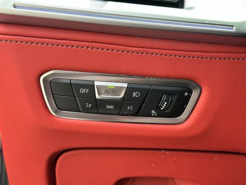 Certified 2023 BMW XM w/ M Driver's Package AWD/4WD image 32