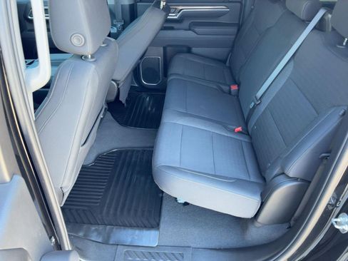 Used 2025 Chevrolet Silverado 2500 LT w/ Convenience Package image 15