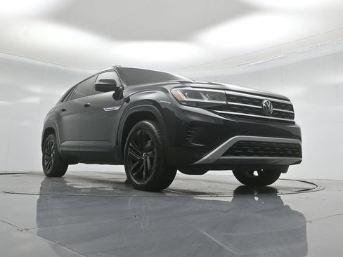 Used 2023 Volkswagen Atlas Cross Sport SE w/ Black Wheel Package AWD/4WD image 46