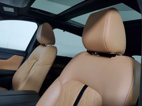 Certified 2025 MAZDA CX-70 3.3 Turbo S w/ Premium Plus image 23