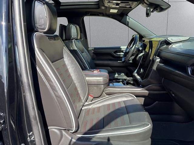 Used 2025 GMC Yukon AT4 Ultimate w/ LPO, Floor Liner Package AWD/4WD image 24