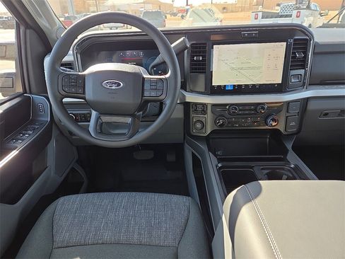 Used 2026 Ford F350 XLT w/ XLT Premium Package image 22