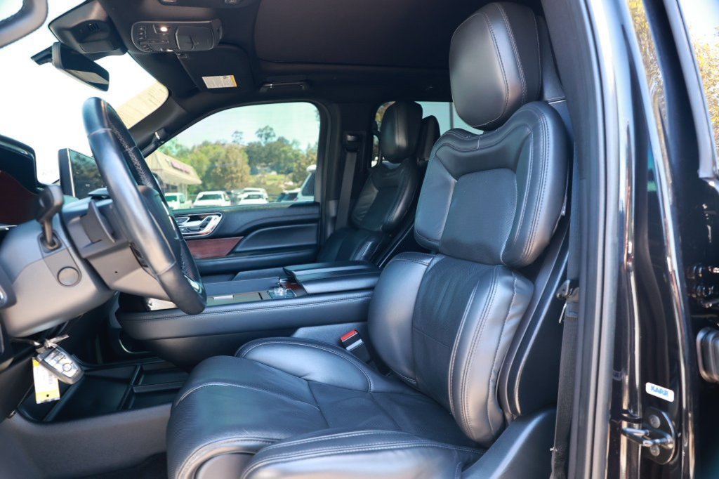 Used 2024 Lincoln Navigator L Reserve AWD/4WD image 22