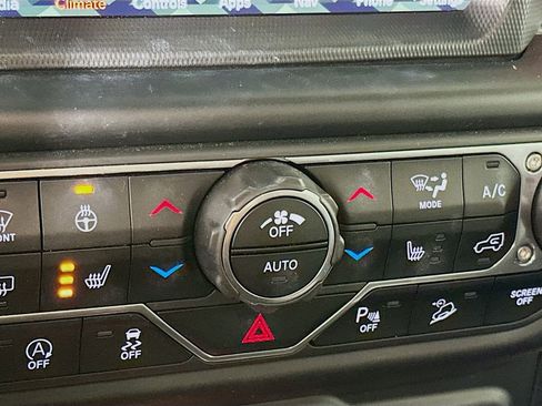 Certified 2021 Jeep Wrangler Unlimited Rubicon image 32