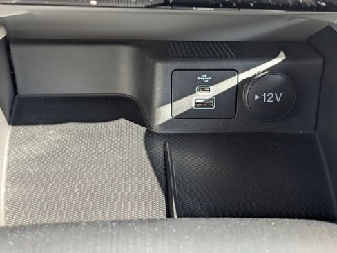 New 2026 Ford Escape SE image 17