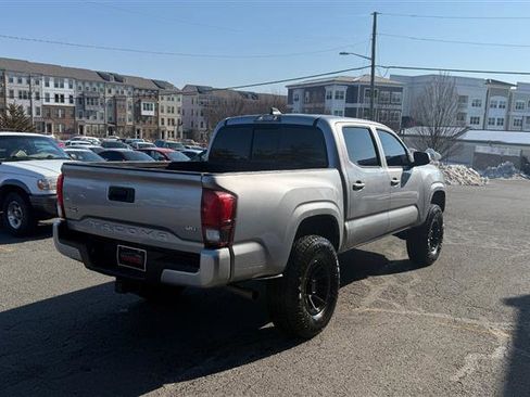 Used 2020 Toyota Tacoma SR5 image 16