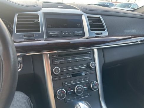 Used 2011 Lincoln MKS image 30