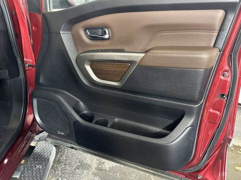 Certified 2021 Nissan Titan Platinum Reserve w/ Moonroof Package image 35