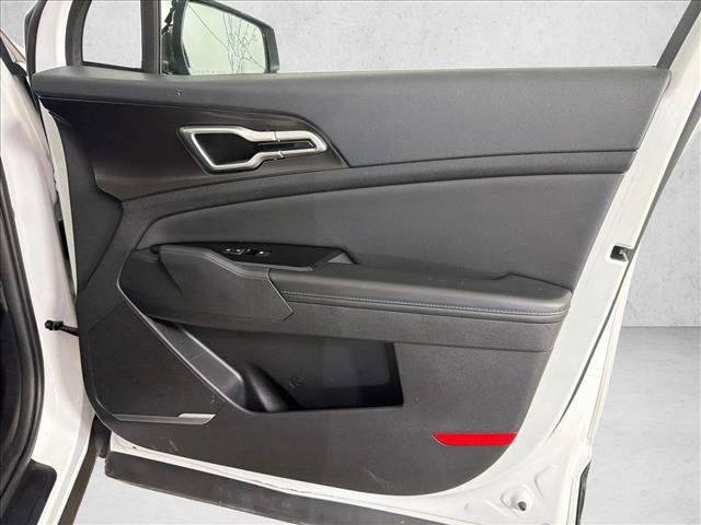 Used 2024 Kia Sportage EX FWD image 15