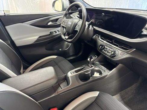 Certified 2024 Buick Envista Preferred w/ Convenience I Package image 27