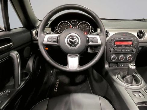 Used 2012 MAZDA MX-5 Miata Grand Touring w/ Premium Pkg RWD image 5