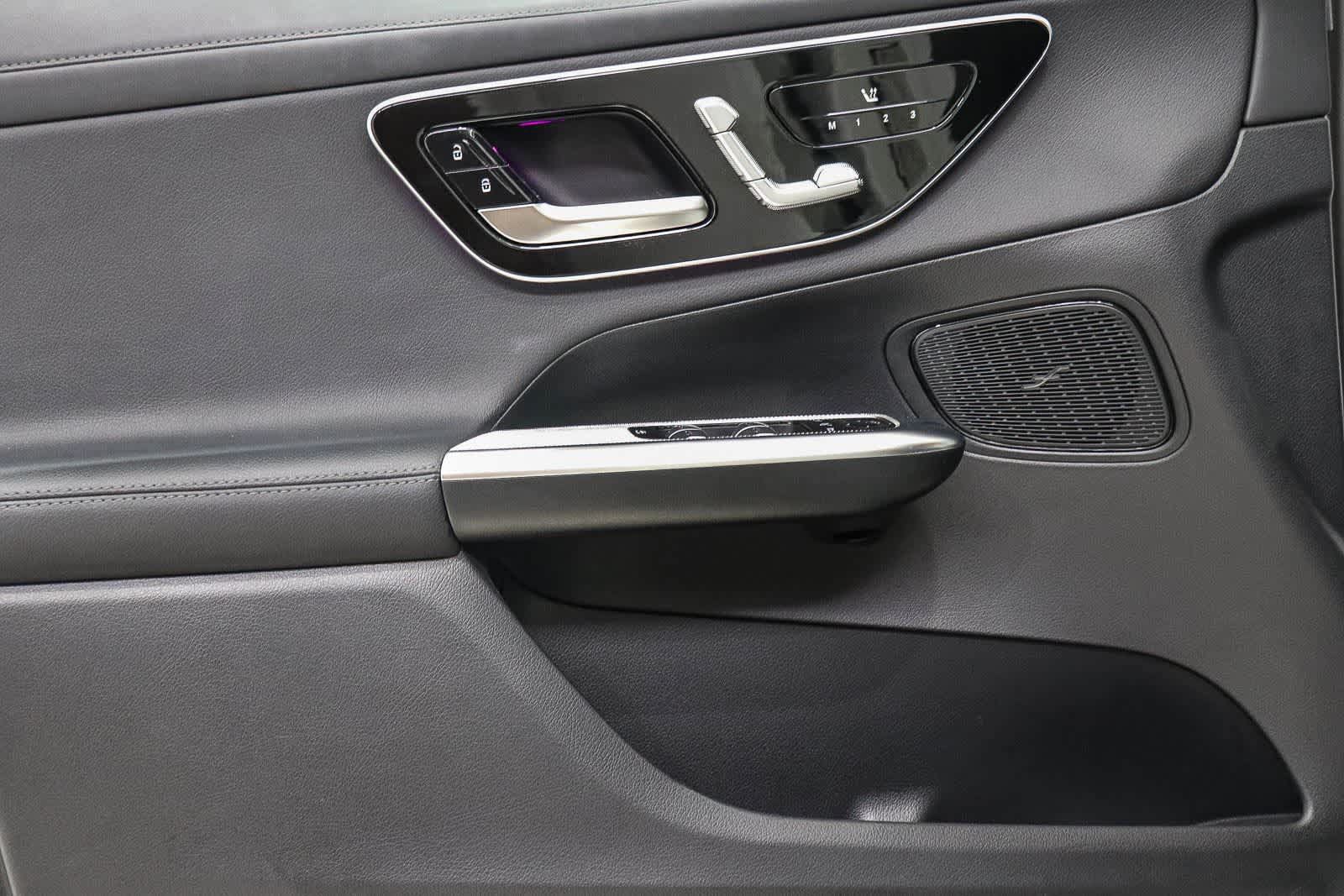 Certified 2024 Mercedes-Benz GLC 300 image 21