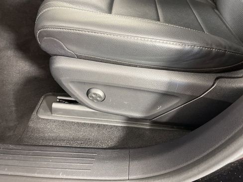 Used 2022 Mercedes-Benz GLS 450 4MATIC image 26