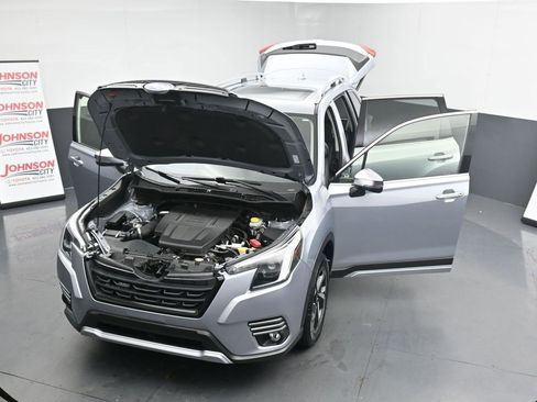 Used 2022 Subaru Forester Touring image 43