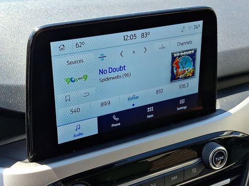 Certified 2022 Ford Escape SE w/ SE Sport Appearance Package image 16