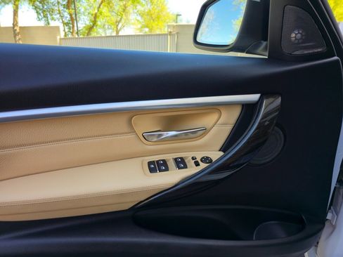 Used 2017 BMW 330e image 13