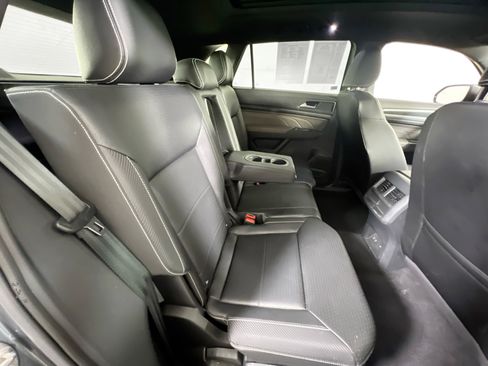 Used 2023 Volkswagen Atlas Cross Sport SEL image 27
